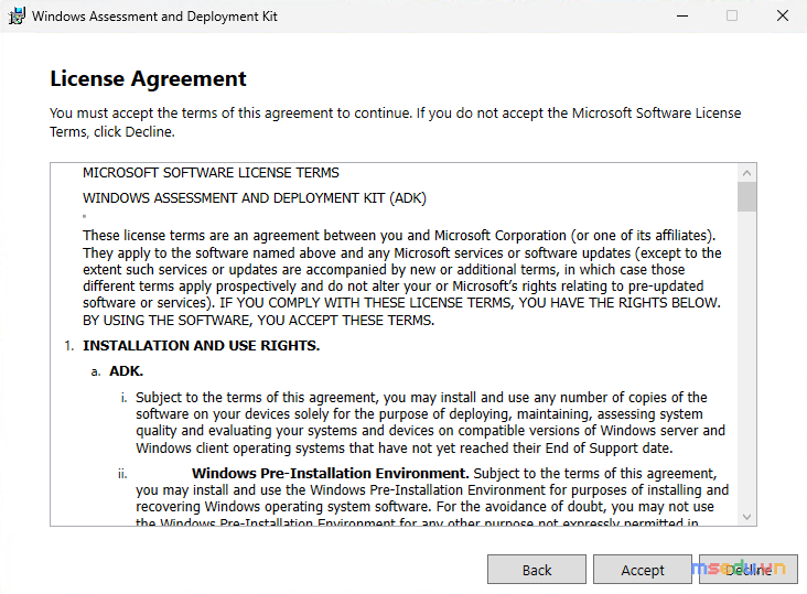 Màn hình License Agreement của Windows ADK, bấm Accept